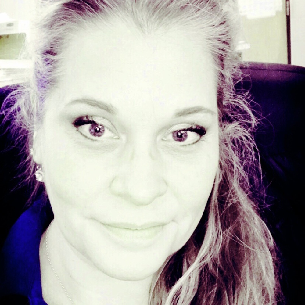 Meet your Posher, Dana